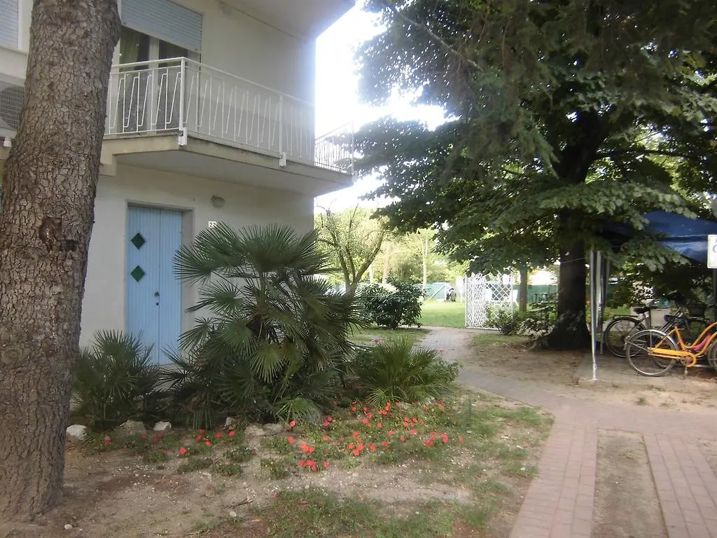 Apartment Casa Marialuigia - Appartamenti Solo Per Famiglie Lido di Jesolo Italien